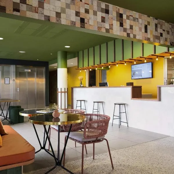 ibis Styles Versailles Saint Quentin en Yvelines, hotel en Saint-Cyr-lʼÉcole