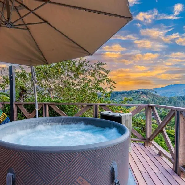 Roots Eco House, hotel em Guatapé