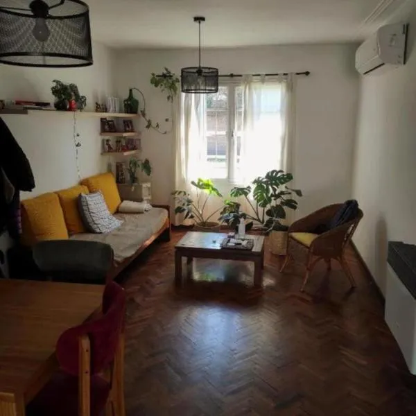 Dulce Hogar entre Tucuman Yerba Buena y Tafí Viejo, hotel in Villa Luján