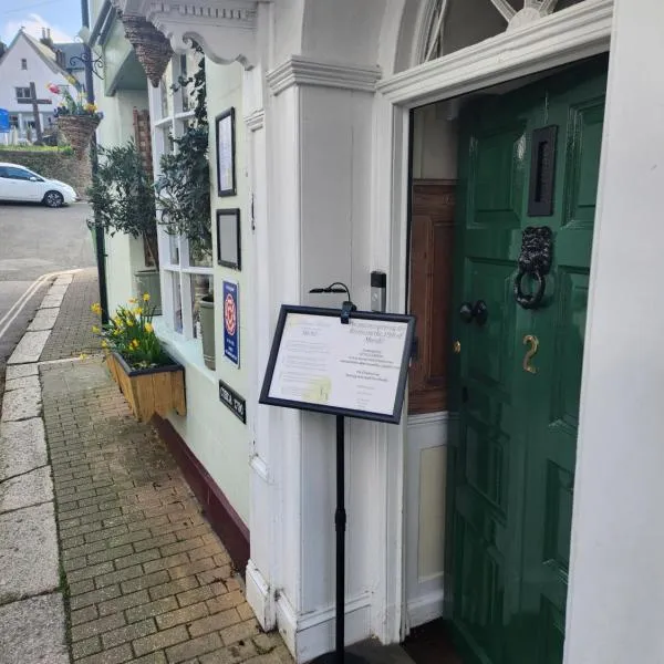 Anzac Street B+Bistro, hotel in Dartmouth