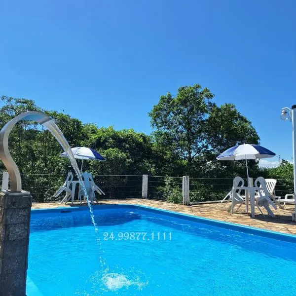 Pousada 3 Corações Penedo, hotel in Penedo