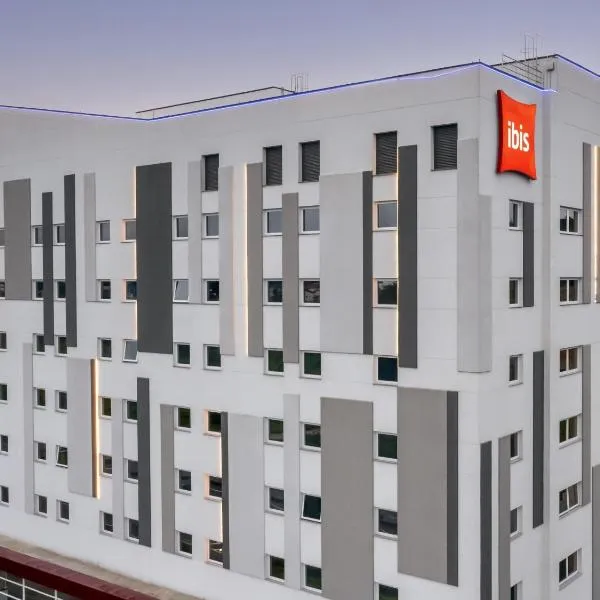 Ibis Aruja, hotel en Arujá