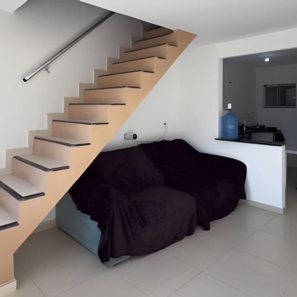 Casa Amarela Itaúna 4min da Praia que ocorre o WSL, 1min da pista de skate do LS, pracinha com parque infantil, quadra de futebol, tudo isso a 1 min da duplex, perto do comércio, wi-fi super rápido, estacionamento gratuito, monitoramento 24hrs - Foto 5