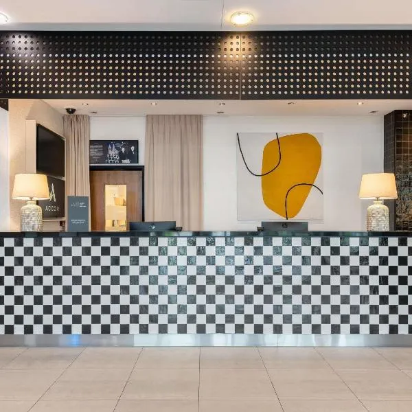ibis Styles Warszawa Airport, hotel in Warsaw
