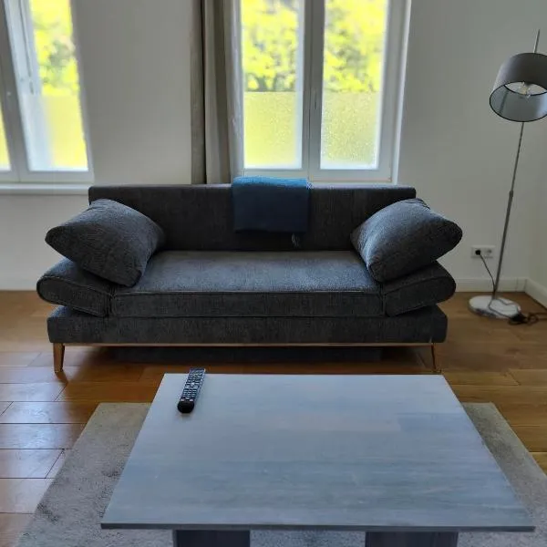 Zentrale Altbau FEWO 2, hotel in Flensburg