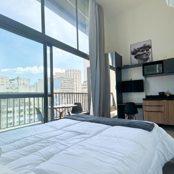 Consolacao com Luxo e Vista- Pé Direito Duplo - Prox Metro - Vista livre - 16andar - Por do Sol - Academia - Coworking - Cinema -Rooftop - Mercadinho 24hrs - Internet 500mb
