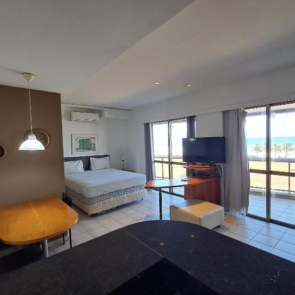 CasaDelMar flat com piscina, wifi e serviços de frente para praia da Barra da Tijuca!