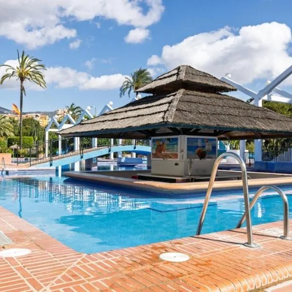 Apartamentos HOLIDAYS BENALBEACH, hotel in Benalmádena