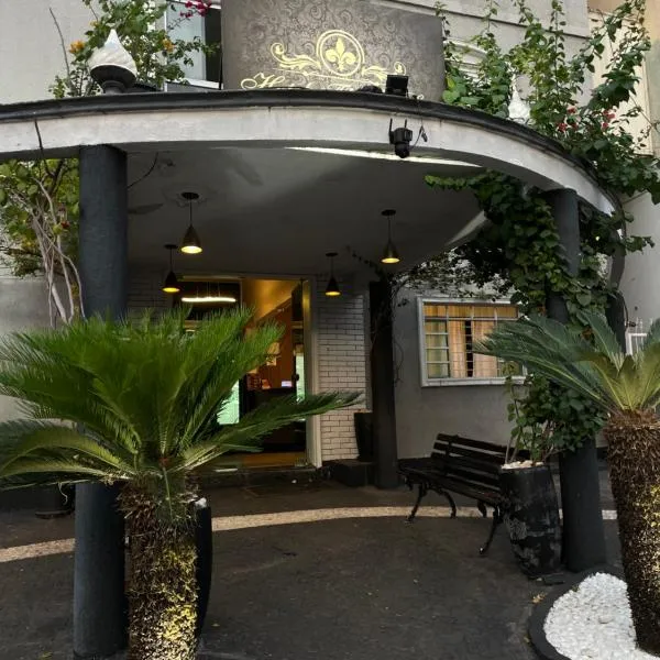 Hotel Flor D Liz, hotel Goiâniában