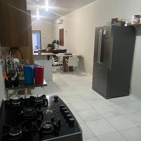 Casa grande Com 2 quartos e 2 suítes - Foto 3