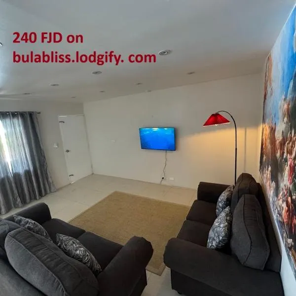 Bula Bliss 2-Bedroom Apartment with Mountain View - Nadi, hotel in Nadi