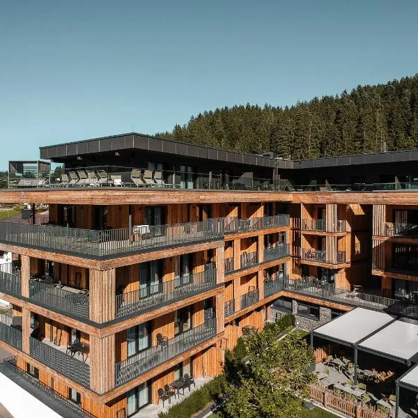 AlpenParks Hotel & Apartment Taxacher, hotel in Kirchberg in Tirol