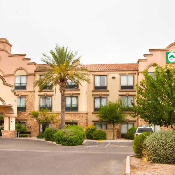 GreenTree Inn and Suites Florence, AZ, hótel í Magma