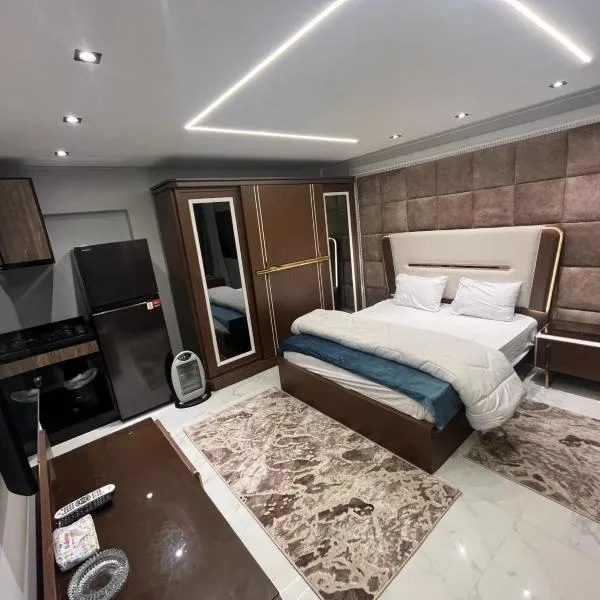 Happy apartment 3, hotel i Kairo