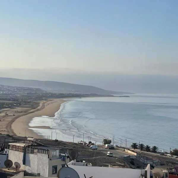 Adar surf house, hotel in Taghazout