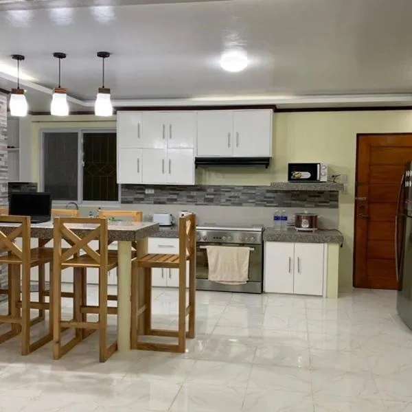 Michael's Homestay - Farm Villa near Patar Beach & Bolinao Falls, hotel in Bolinao