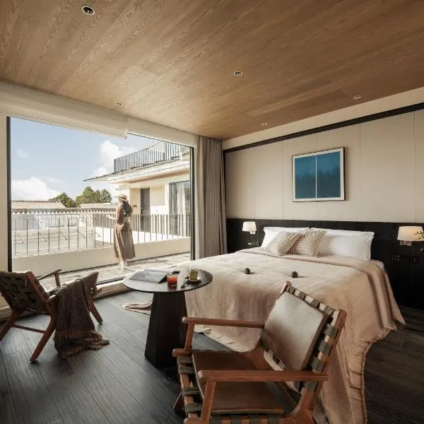 Dali Yuanlu Hotel ,Dali Ancient City隐世空中花园闹中取静文化底蕴浓厚 地处古城中心出门即小吃出行便捷 入住即赠免费精致下午茶 枕着古城烟火住进苍山诗意里, hotel v destinácii Dali Ancient Town