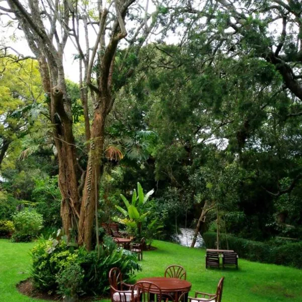 Naro Moru River Lodge, hotel en Naro Moru