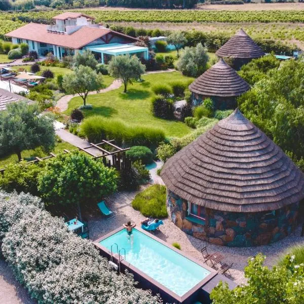 Is Cheas wine farm boutique hotel, hotel in San Vero Milis
