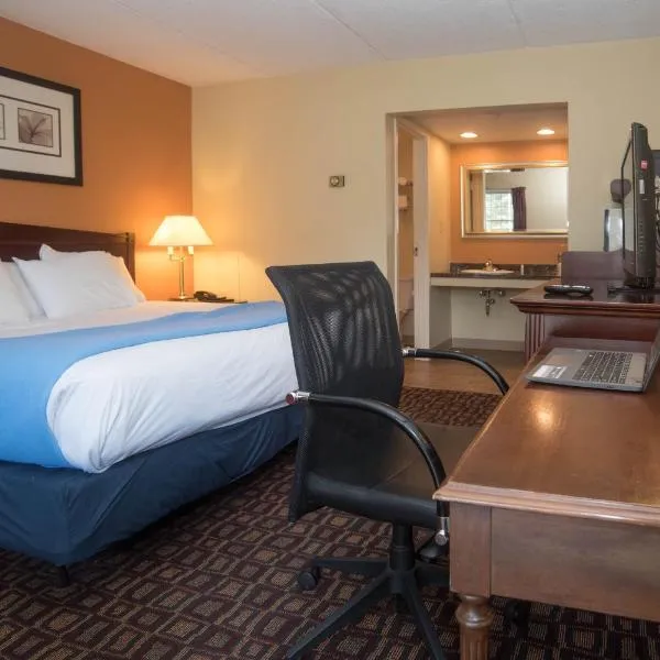 Colonnade Inn, hotel v destinaci Lyndonville