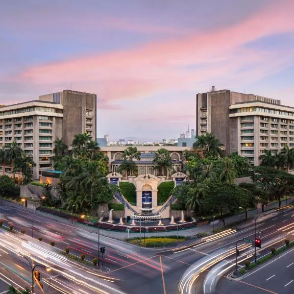 The Peninsula Manila: Almanza şehrinde bir otel