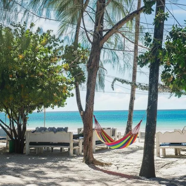 Soul Breeze Beach Resort, hotel in Diani Beach