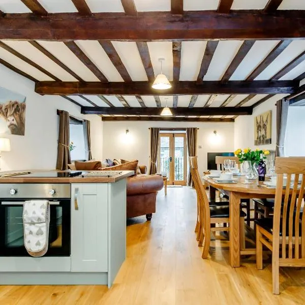 The Old Granary - Uk12135, hôtel à Hewelsfield