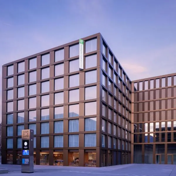 Holiday Inn Express & Suites Sion by IHG, hotel en Sion
