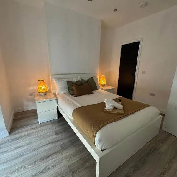 Modern Central Apartments with Balcony, hotel en Wellingborough