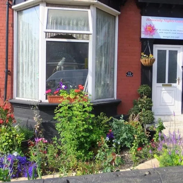 Heavenly Nights Guest House, hotel em Sheffield