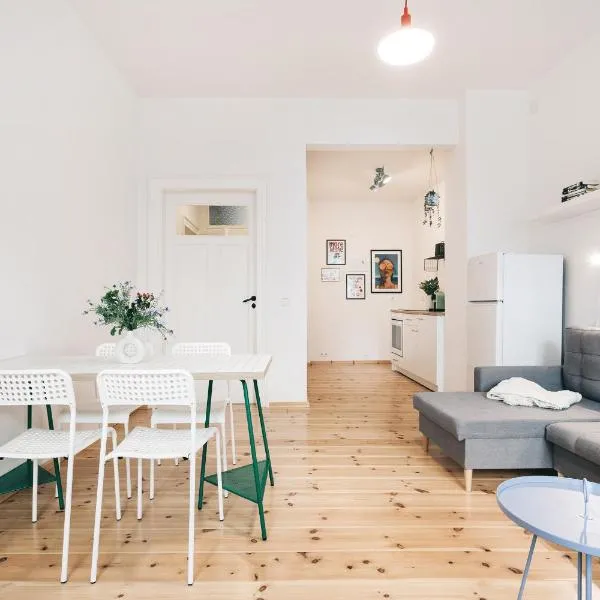 Einzigartiges Design Apartment, готель у місті Лебау