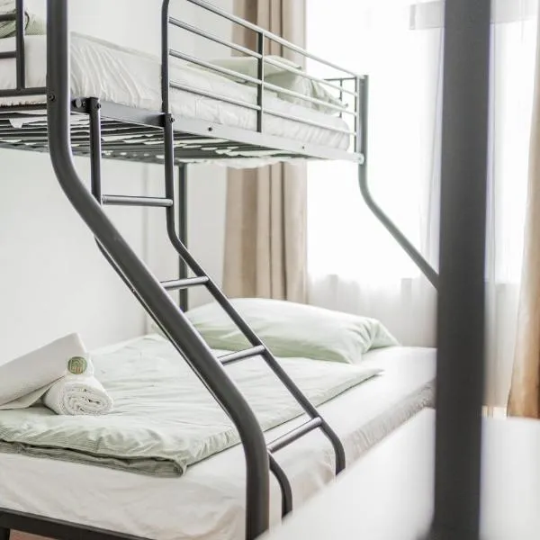 The Vienna Fifteen - Boutique Hostel, hotel in Vienna