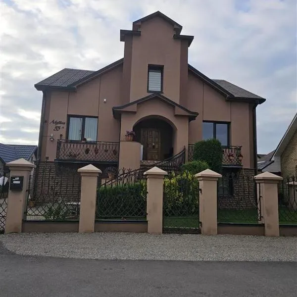 Svečių namai pas Jud ir Ram, hotel in Šiauliai