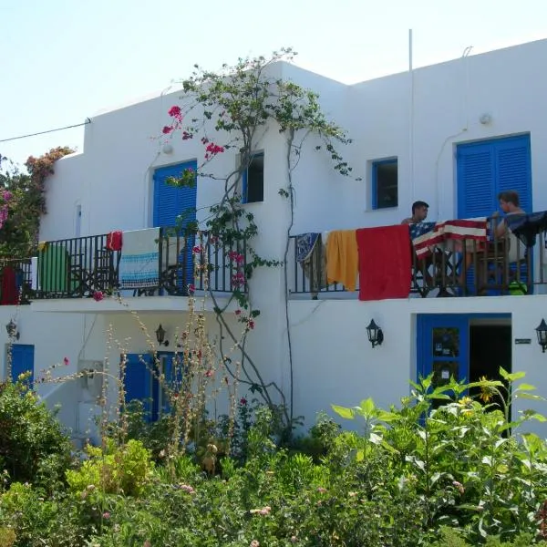 Bizas Rooms & Studios, hotel v destinaci Parikia