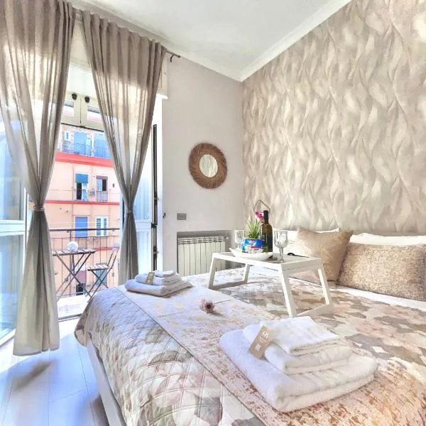 Mazzocchi House welcome wine, hotel in Naples