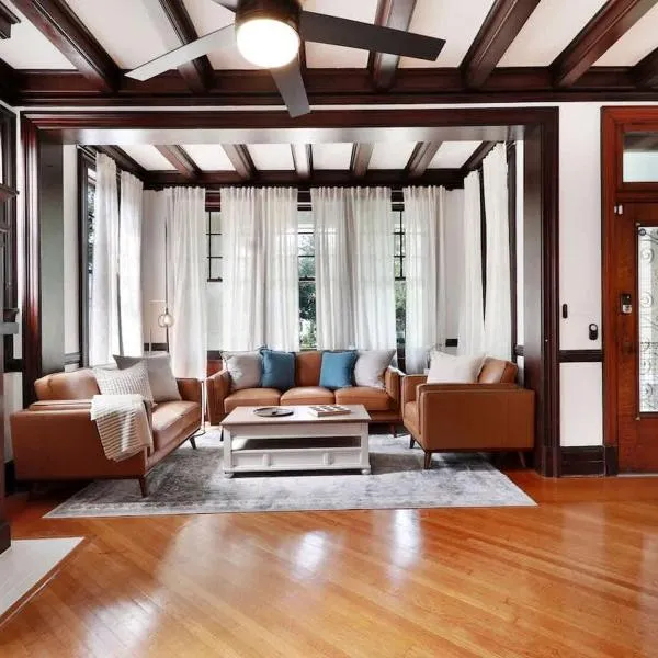 Spacious and Elegant Family Home in Mid-City, Hotel in New Orleans