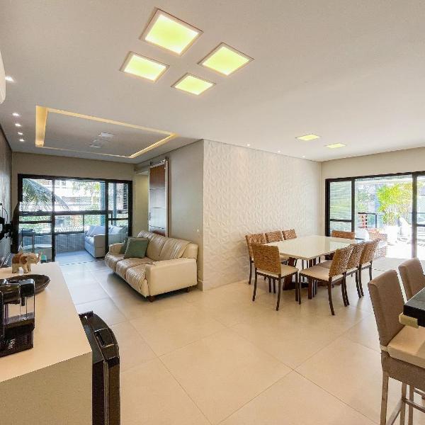 Riviera | Excelente com Varanda e Enxoval Completo