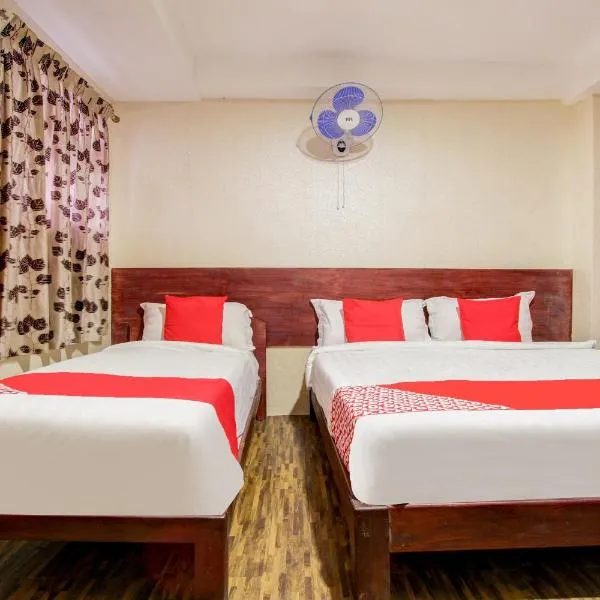 Super Hotel O Am Grandd，位于蒂鲁奇奇拉帕利的酒店