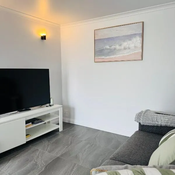 Penguin Paradise Studio Guesthouse, ξενοδοχείο σε Cooee