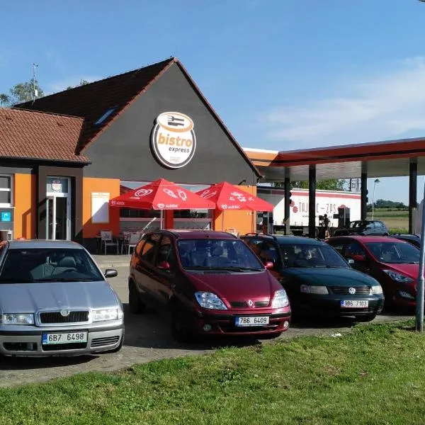 Bed & Parking Eurobit, hotel en Mikulčice