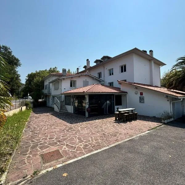 Hôtel du Pont, hotel di Ascain