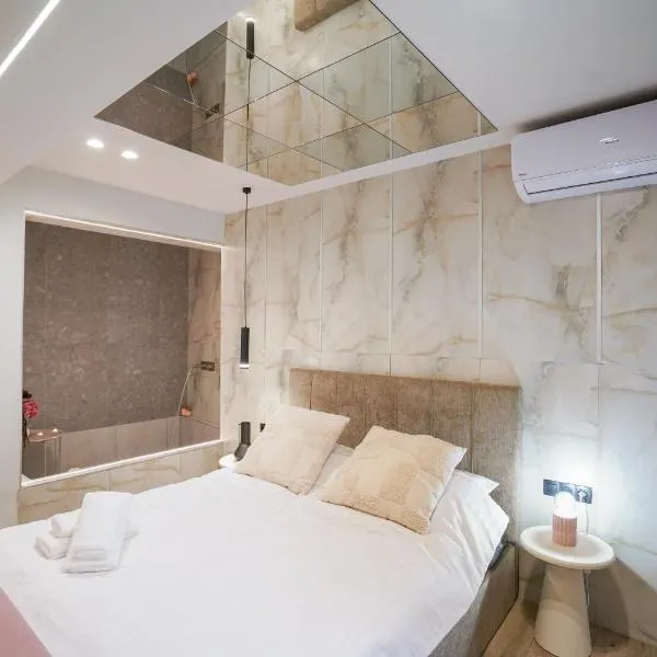 Love room & Spa, hotel en Larisa