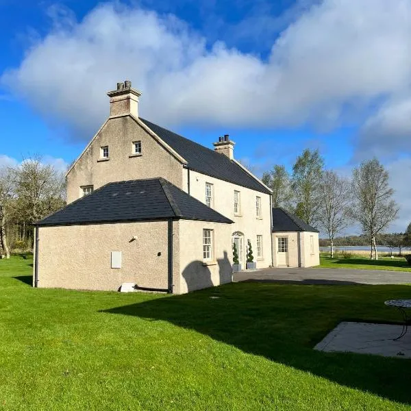 The Lough Erne House at Golf Village Lough Erne Resort, hotel in Enniskillen