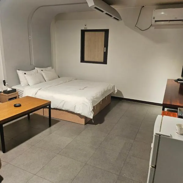 Guri C Boutique Hotel, hotel v destinácii Guri