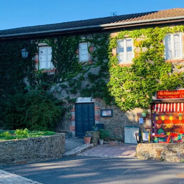La Ferriere, hotel in Saint-Médard-en-Forez
