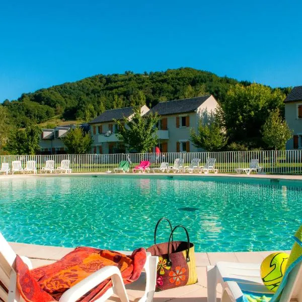Résidence Le Village Goélia, hotel v destinaci Saint-Geniez-dʼOlt