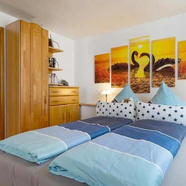 Ferienwohnung, 50qm, Terrasse, hotel in Sexau