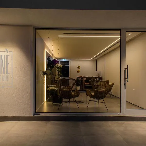 Manè Boutique Hotel、ロゼート・デッリ・アブルッツィのホテル