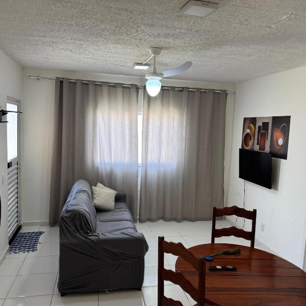 Apartamento em Condomínio com estacionamento