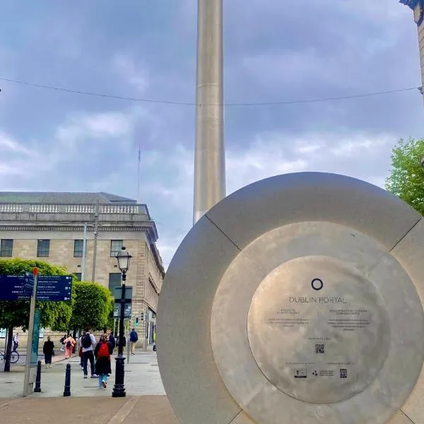 Lovely room close to the airport, hotel in Finglas